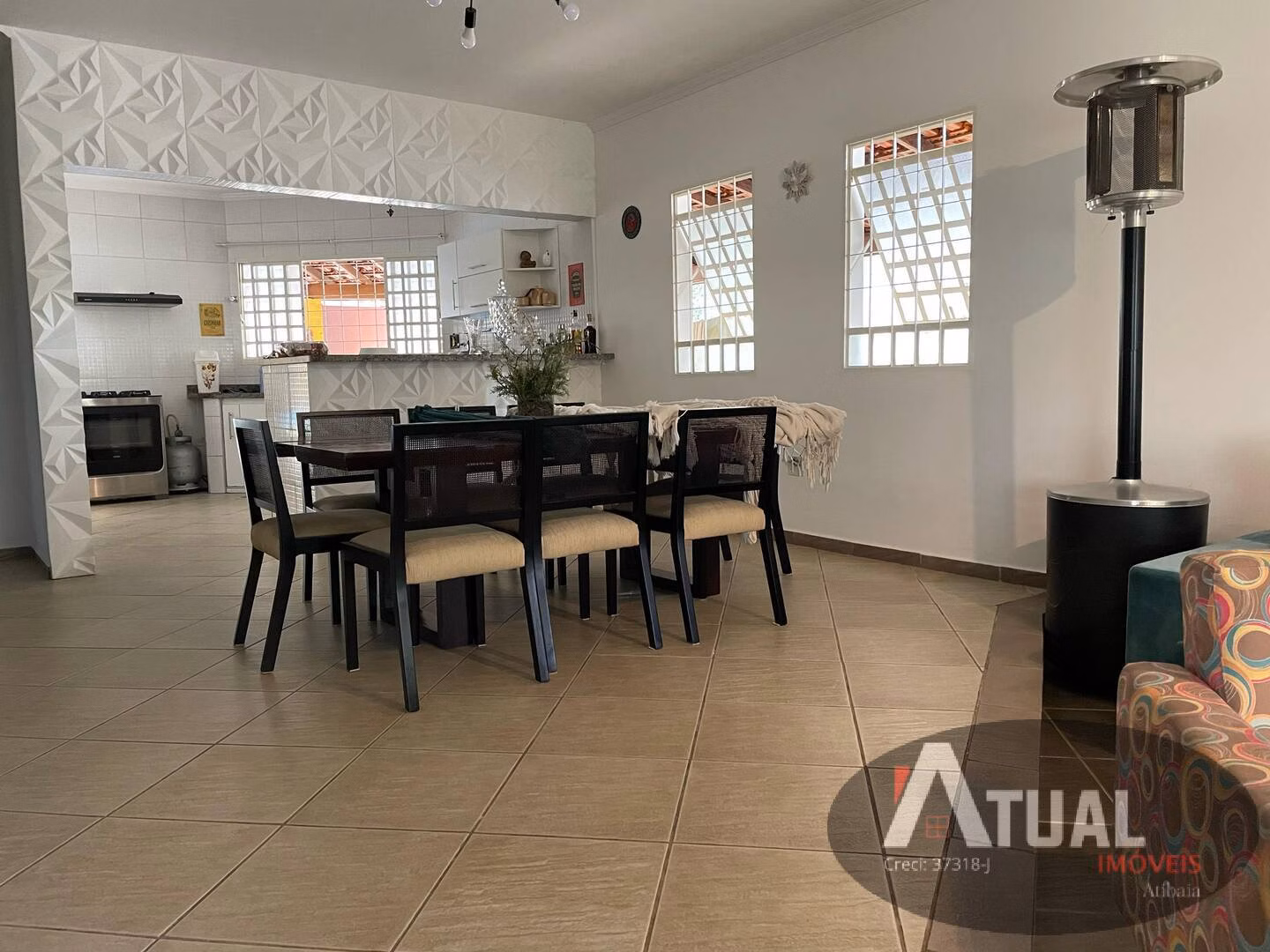 Casa de 900 m² em Mairiporã, SP