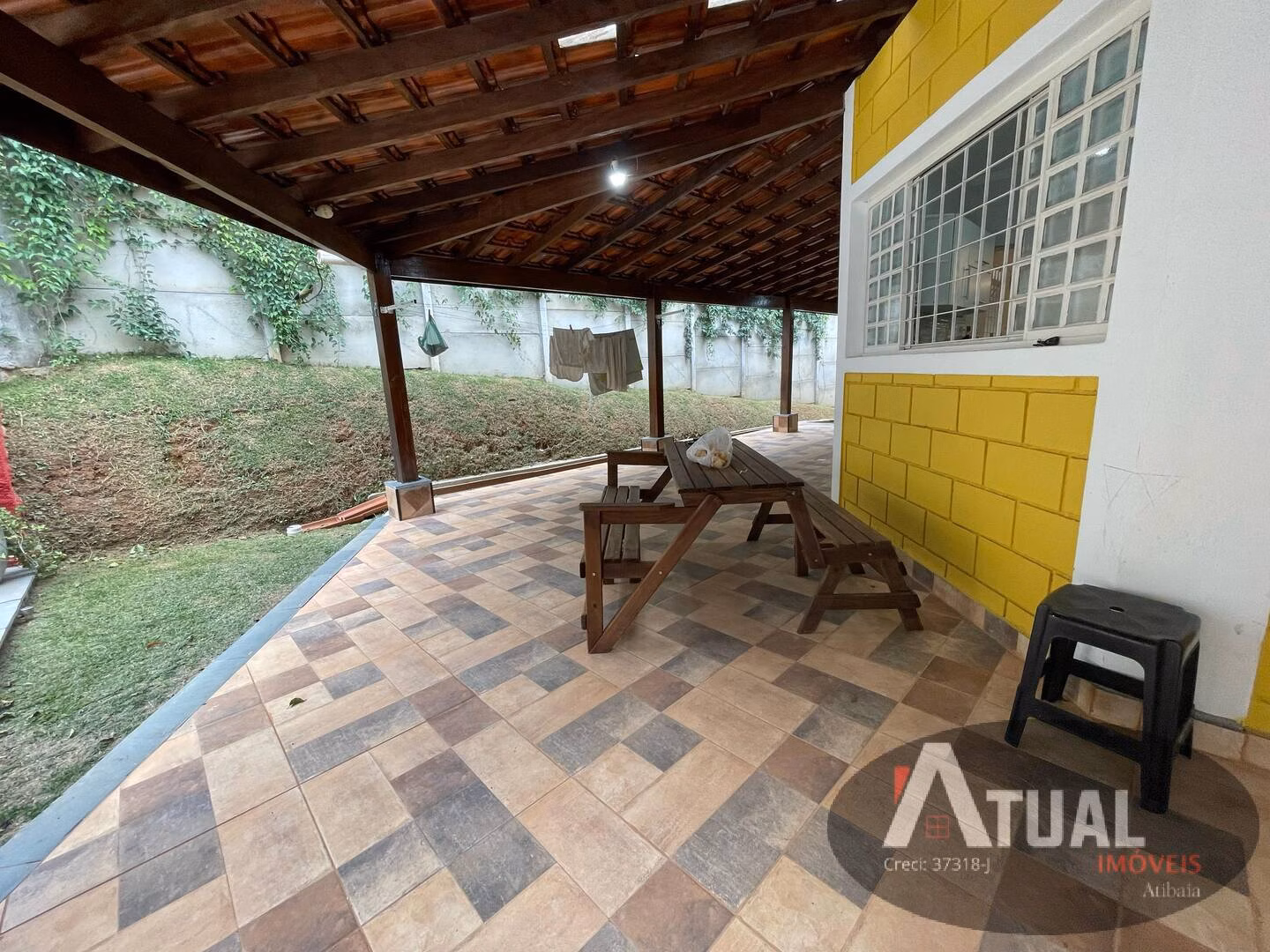 Casa de 900 m² em Mairiporã, SP