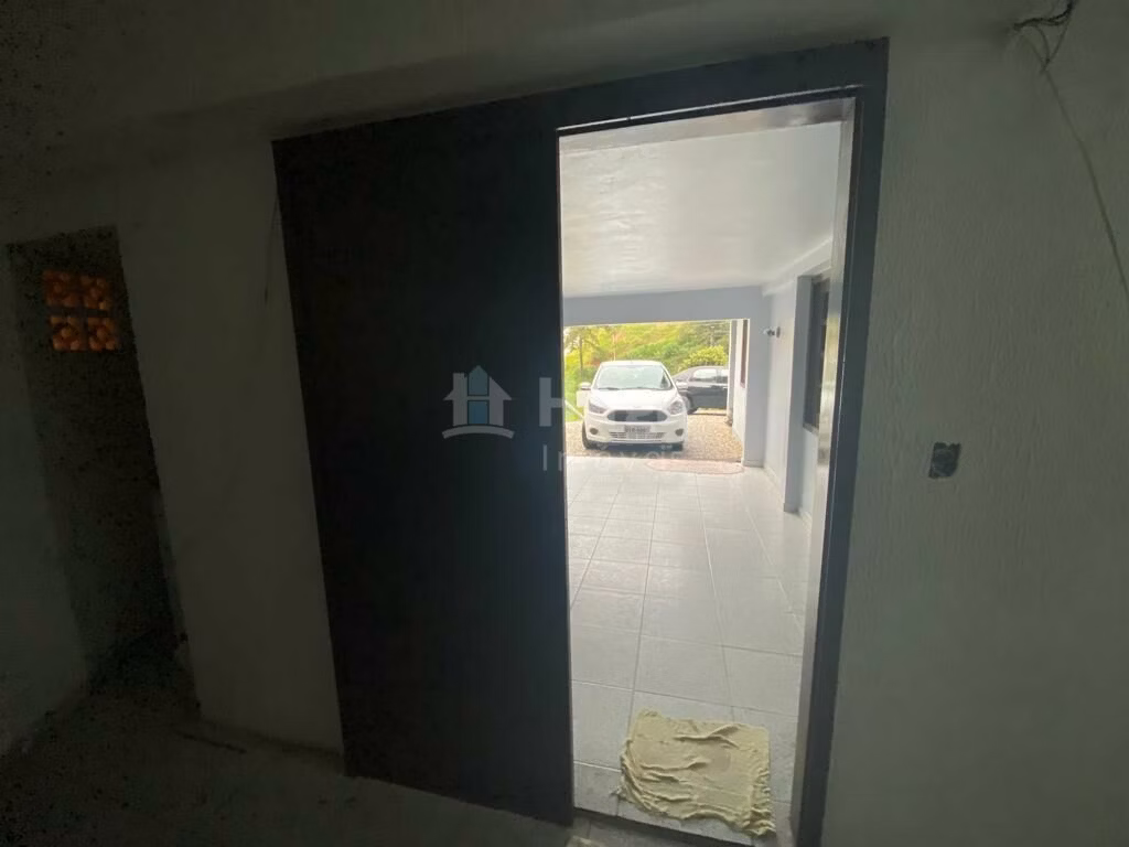 Casa de 450 m² em Brusque, SC