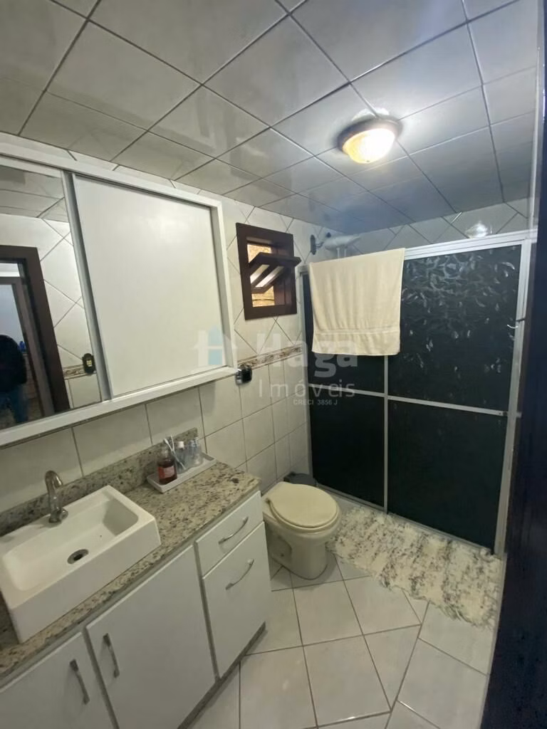 Casa de 450 m² em Brusque, SC