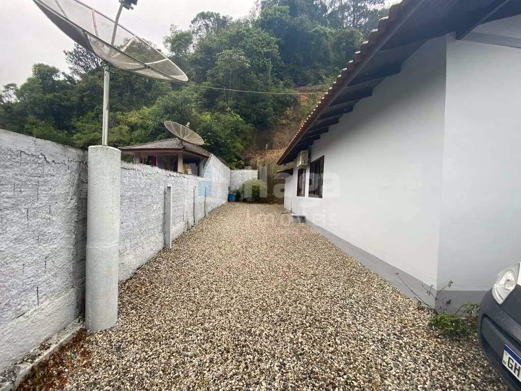 Casa de 450 m² em Brusque, SC