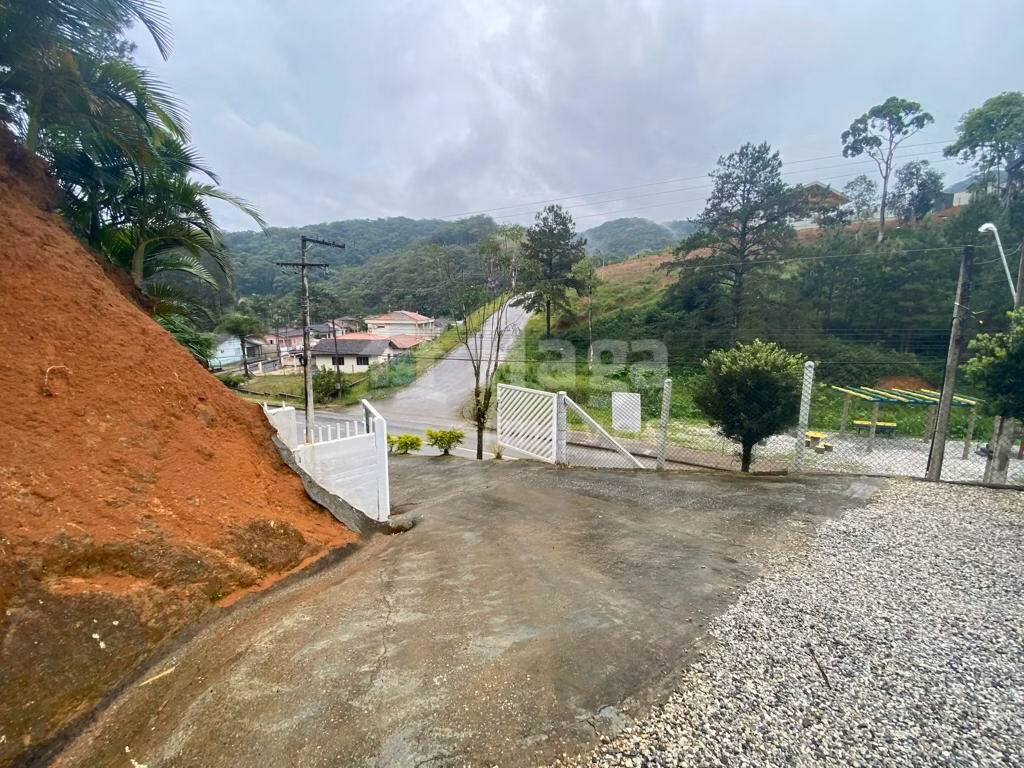 Casa de 450 m² em Brusque, SC
