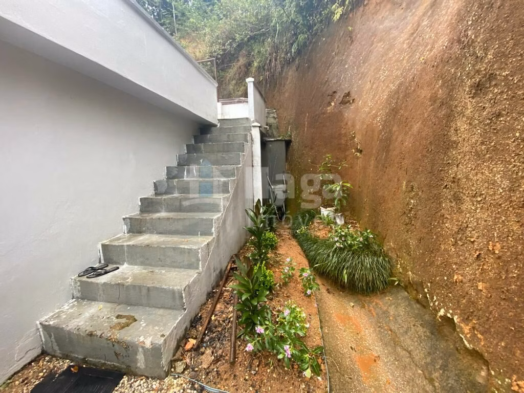 Casa de 450 m² em Brusque, SC
