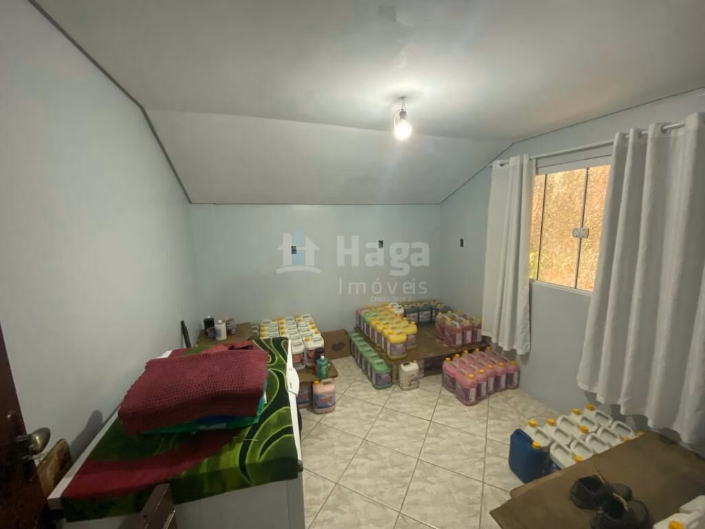 Casa de 450 m² em Brusque, SC