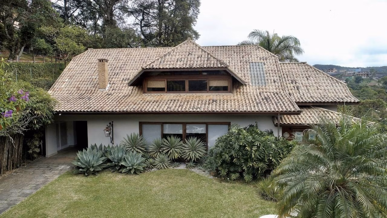 Casa de 542 m² em Petrópolis, RJ