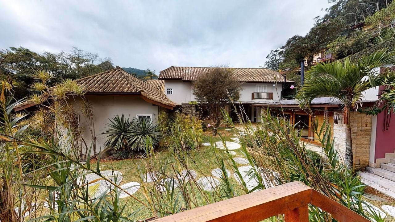 Casa de 542 m² em Petrópolis, RJ