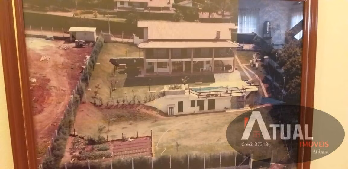 Casa de 2.000 m² em Piracaia, SP