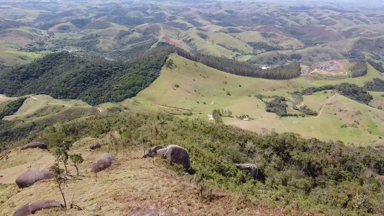 Sítio de 51 ha em Cachoeira Paulista, SP