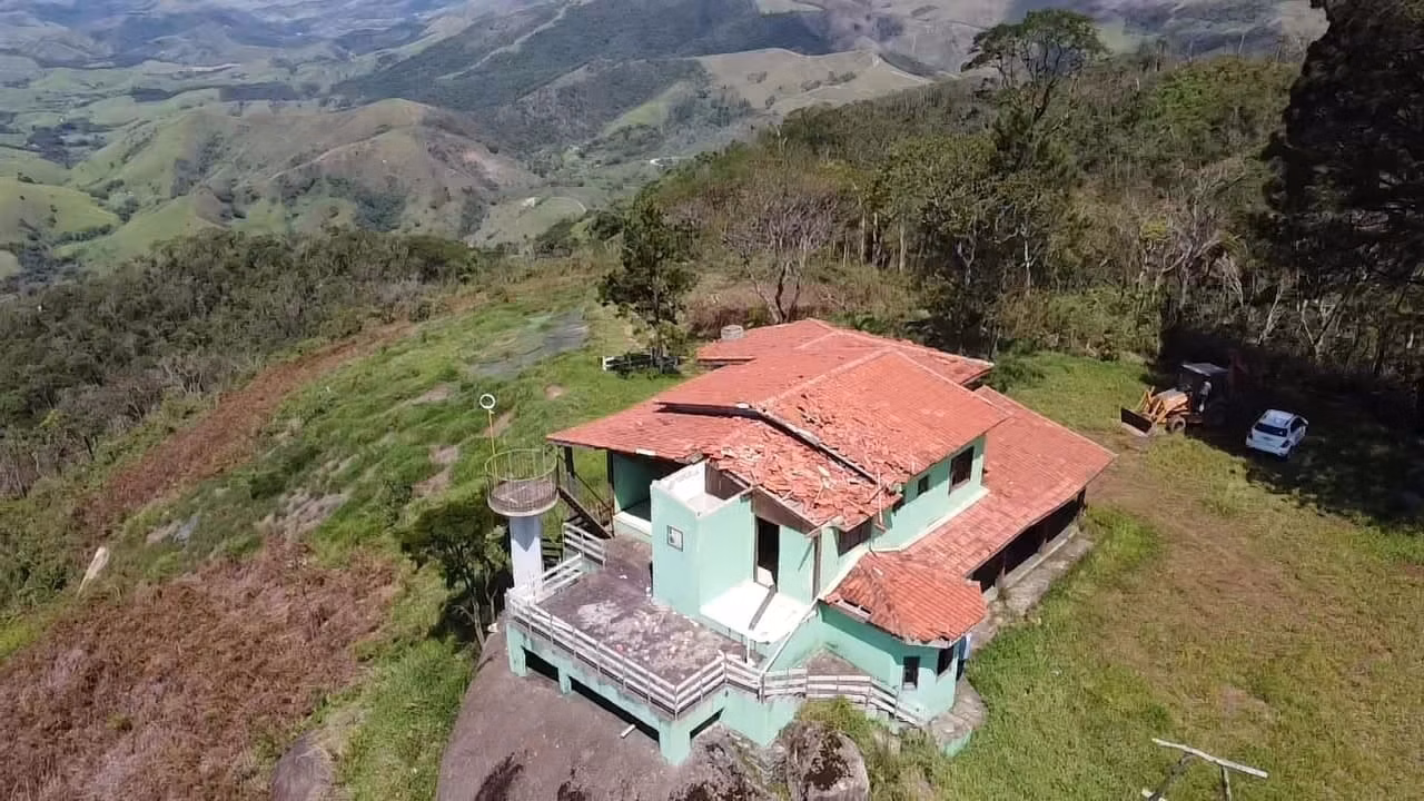 Sítio de 51 ha em Cachoeira Paulista, SP