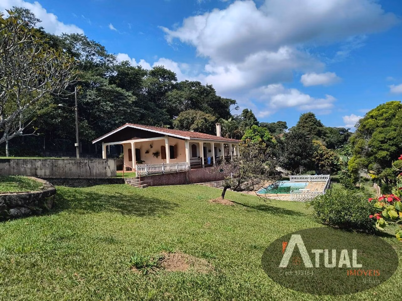 Casa de 2.180 m² em Atibaia, SP