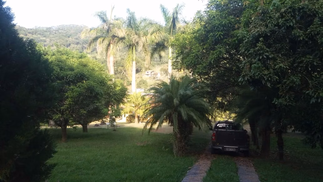 Chácara de 7.234 m² em Monteiro Lobato, SP
