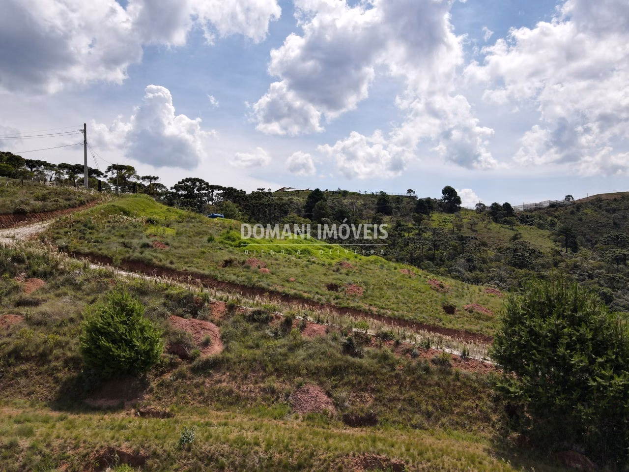 Terreno de 1.100 m² em Campos do Jordão, SP