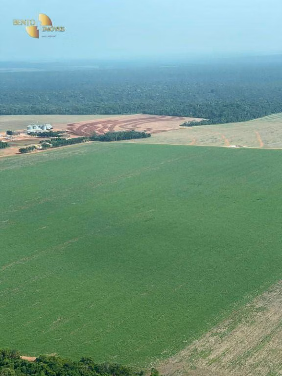 Fazenda de 7.400 ha em São José do Rio Claro, MT
