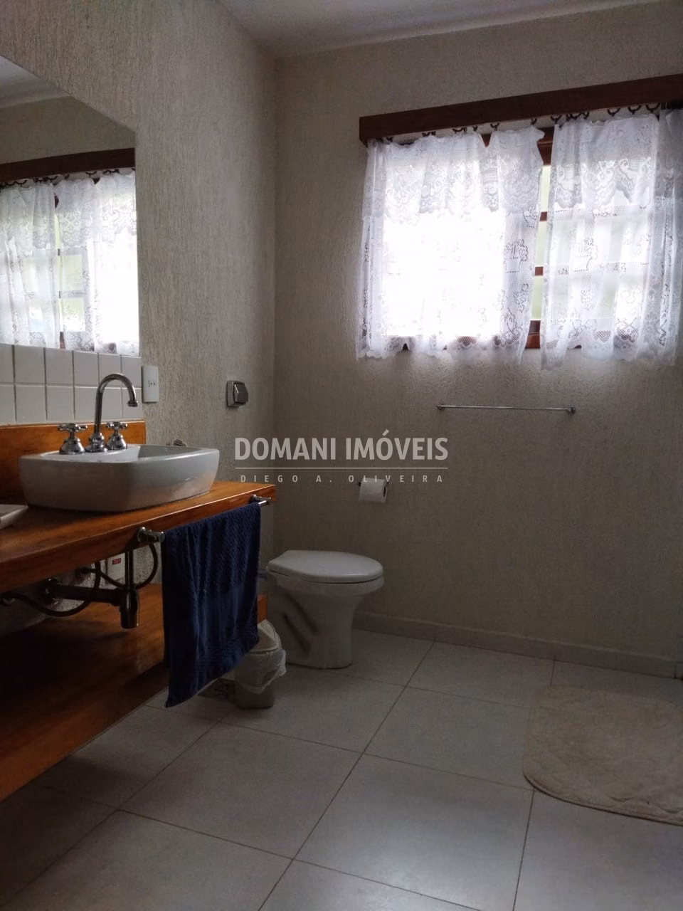 Casa de 670 m² em Campos do Jordão, SP