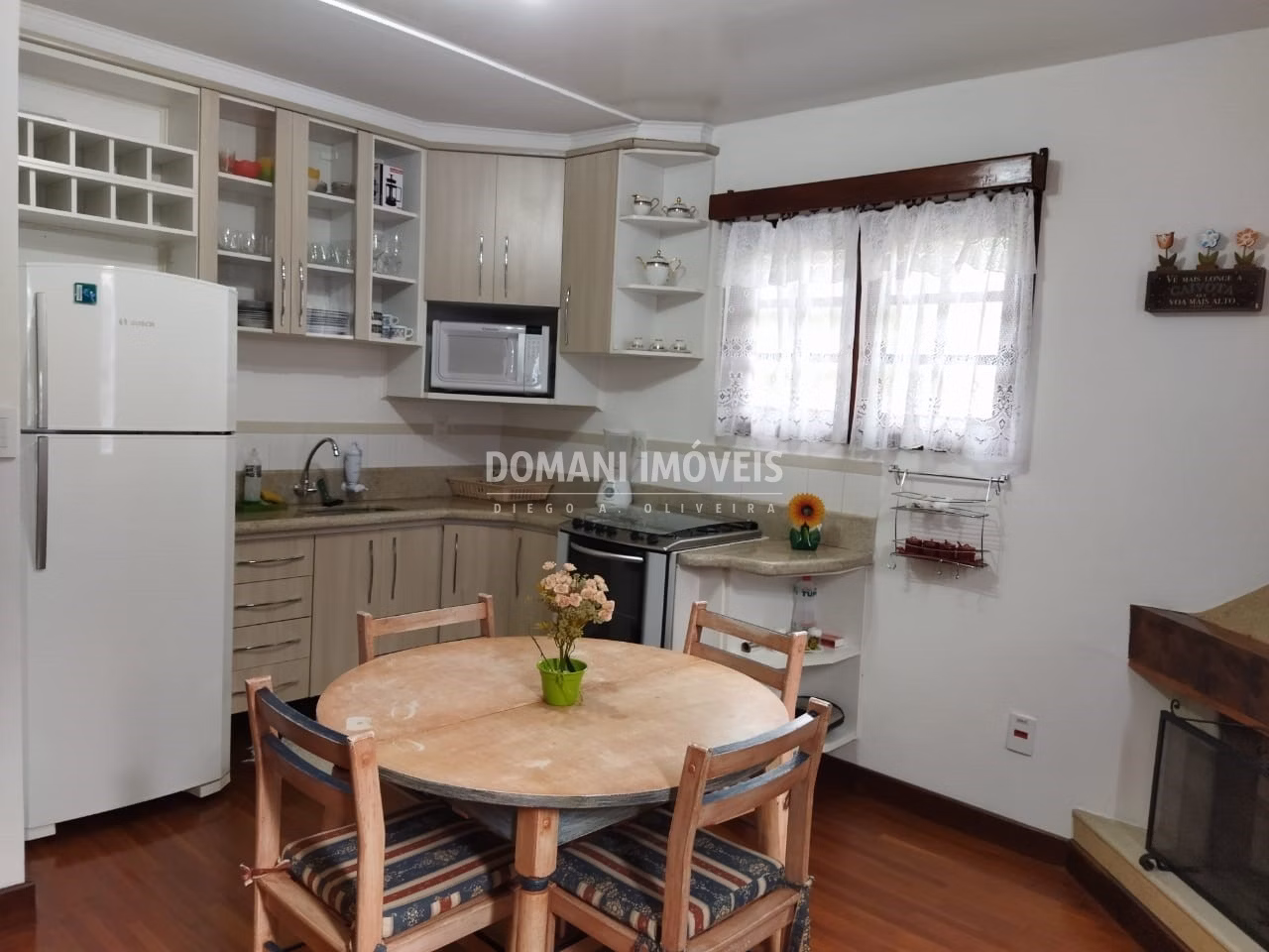 Casa de 670 m² em Campos do Jordão, SP