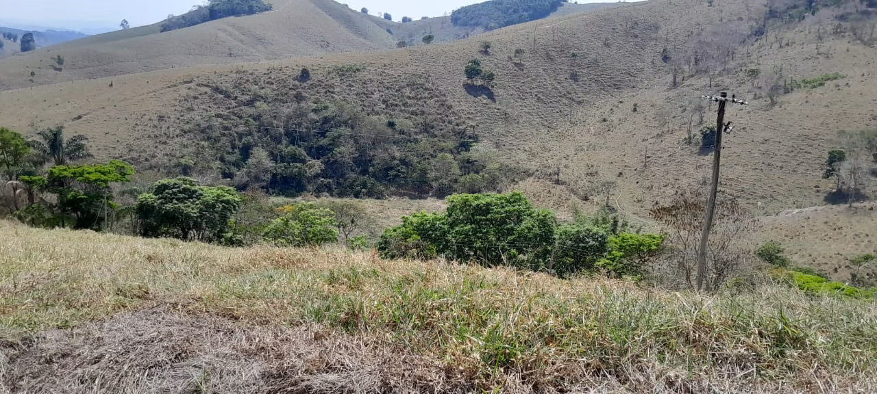 Sítio de 4 ha em Paraibuna, SP