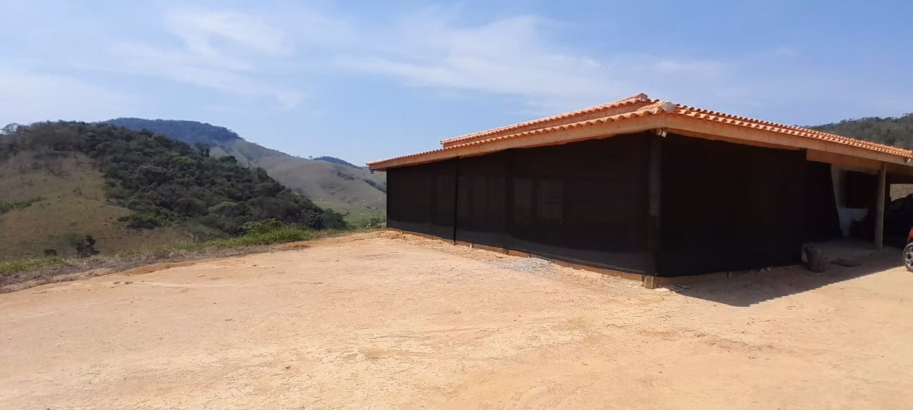 Sítio de 4 ha em Paraibuna, SP