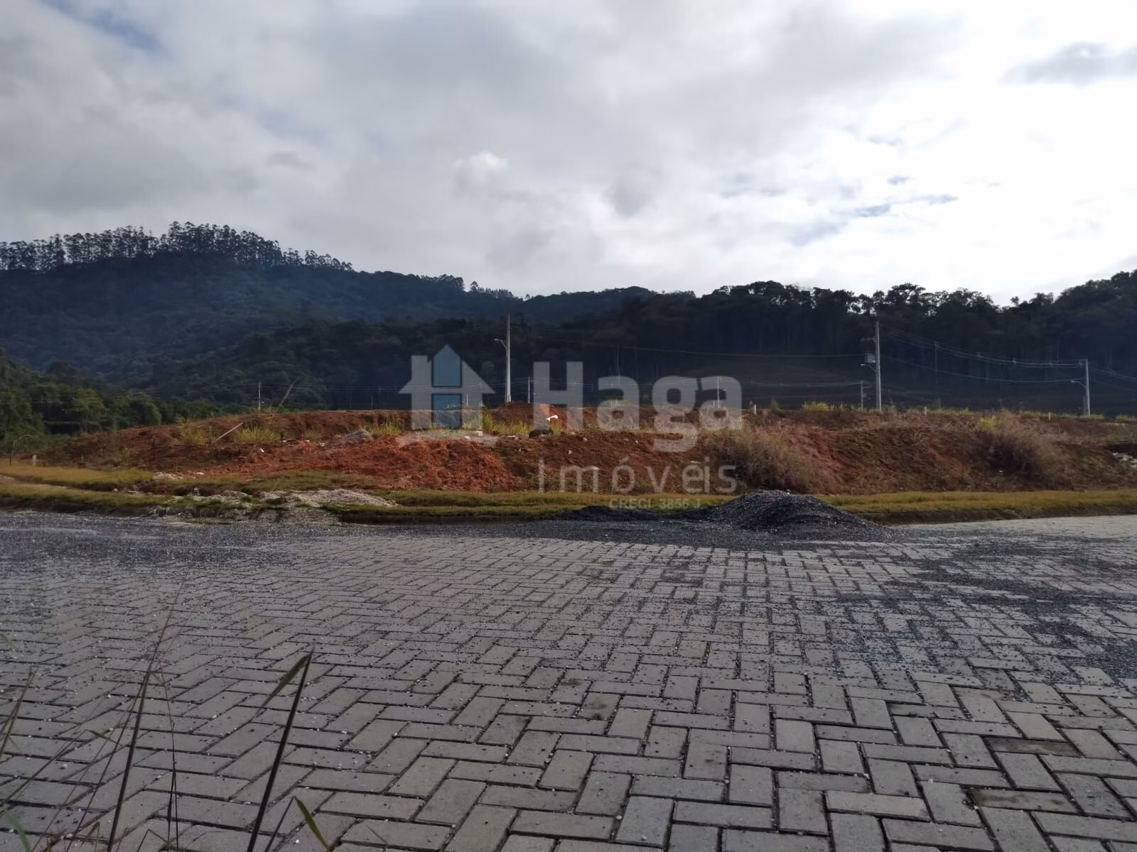 Terreno de 300 m² em Brusque, SC