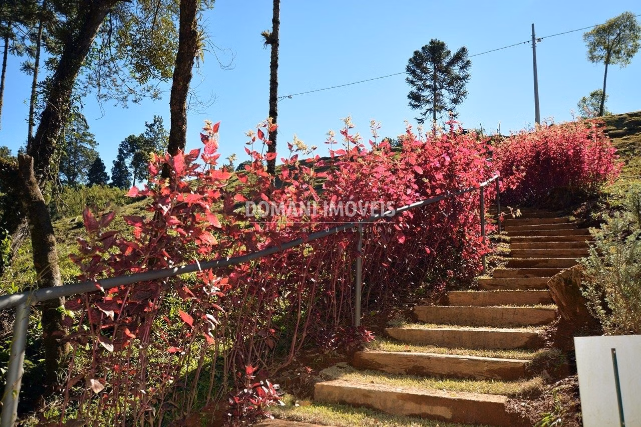 Terreno de 1.350 m² em Campos do Jordão, SP