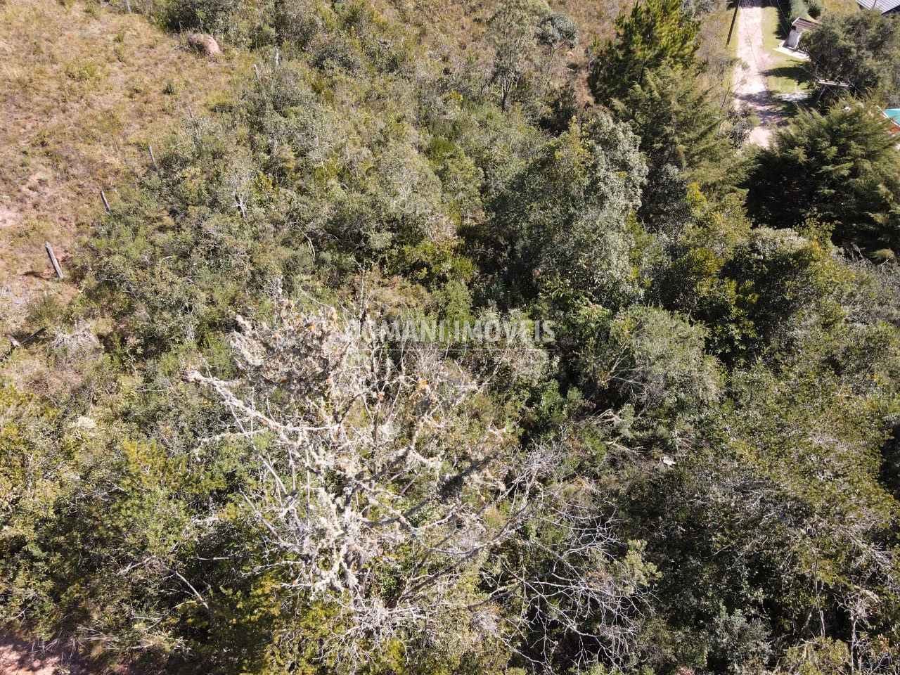 Terreno de 1.020 m² em Campos do Jordão, SP
