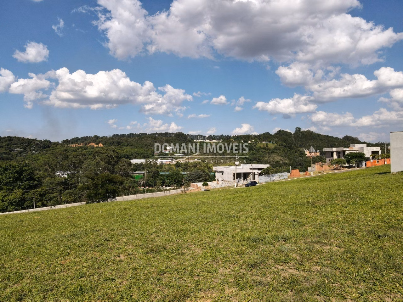 Terreno de 860 m² em São José dos Campos, SP