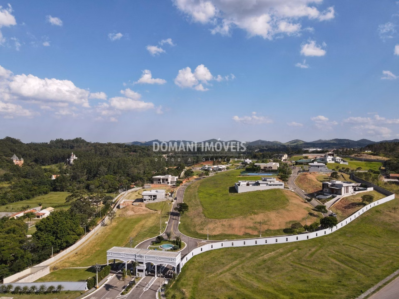 Terreno de 860 m² em São José dos Campos, SP