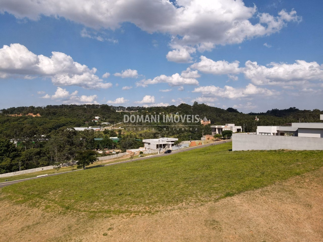 Terreno de 860 m² em São José dos Campos, SP