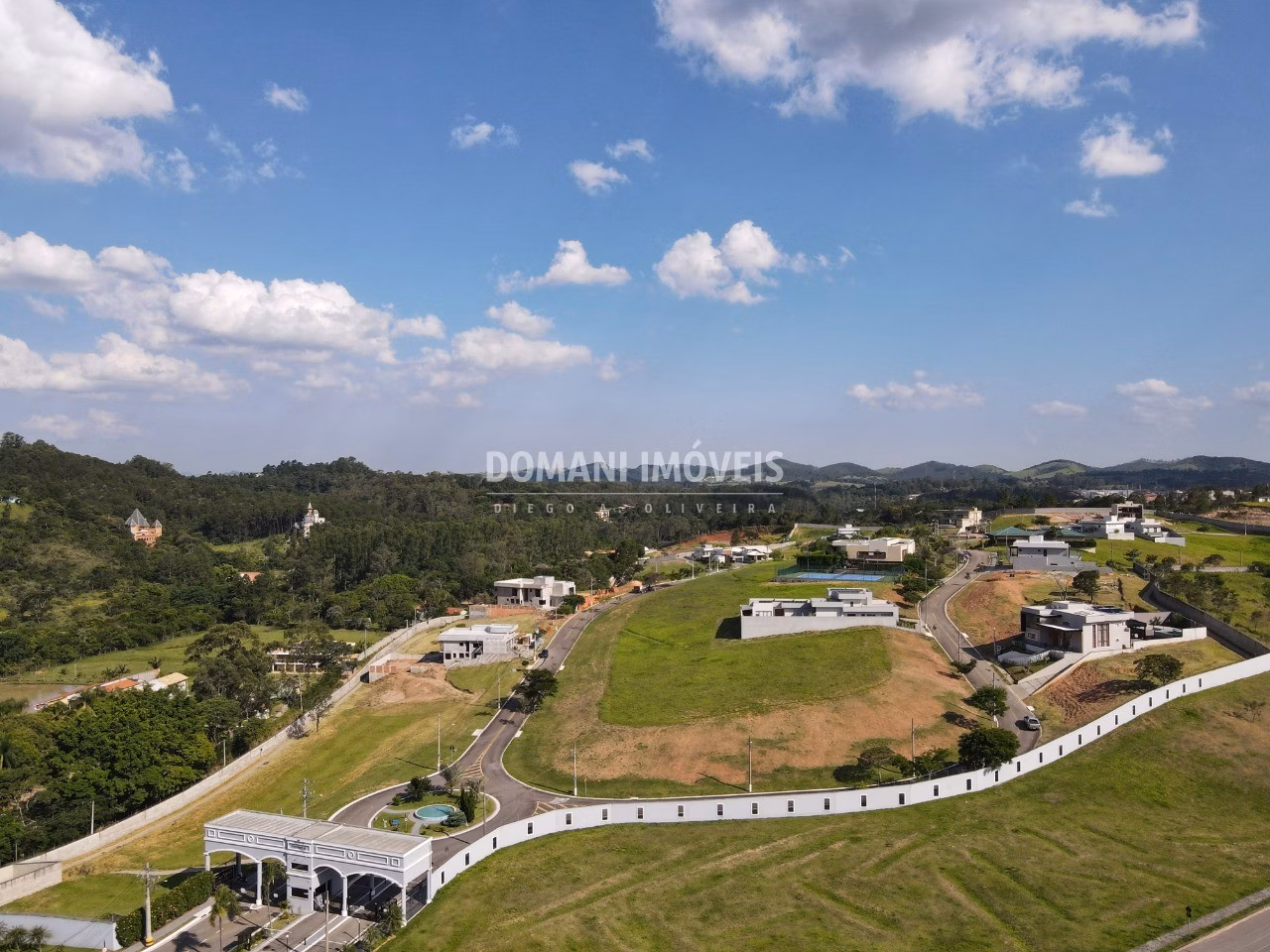 Terreno de 860 m² em São José dos Campos, SP