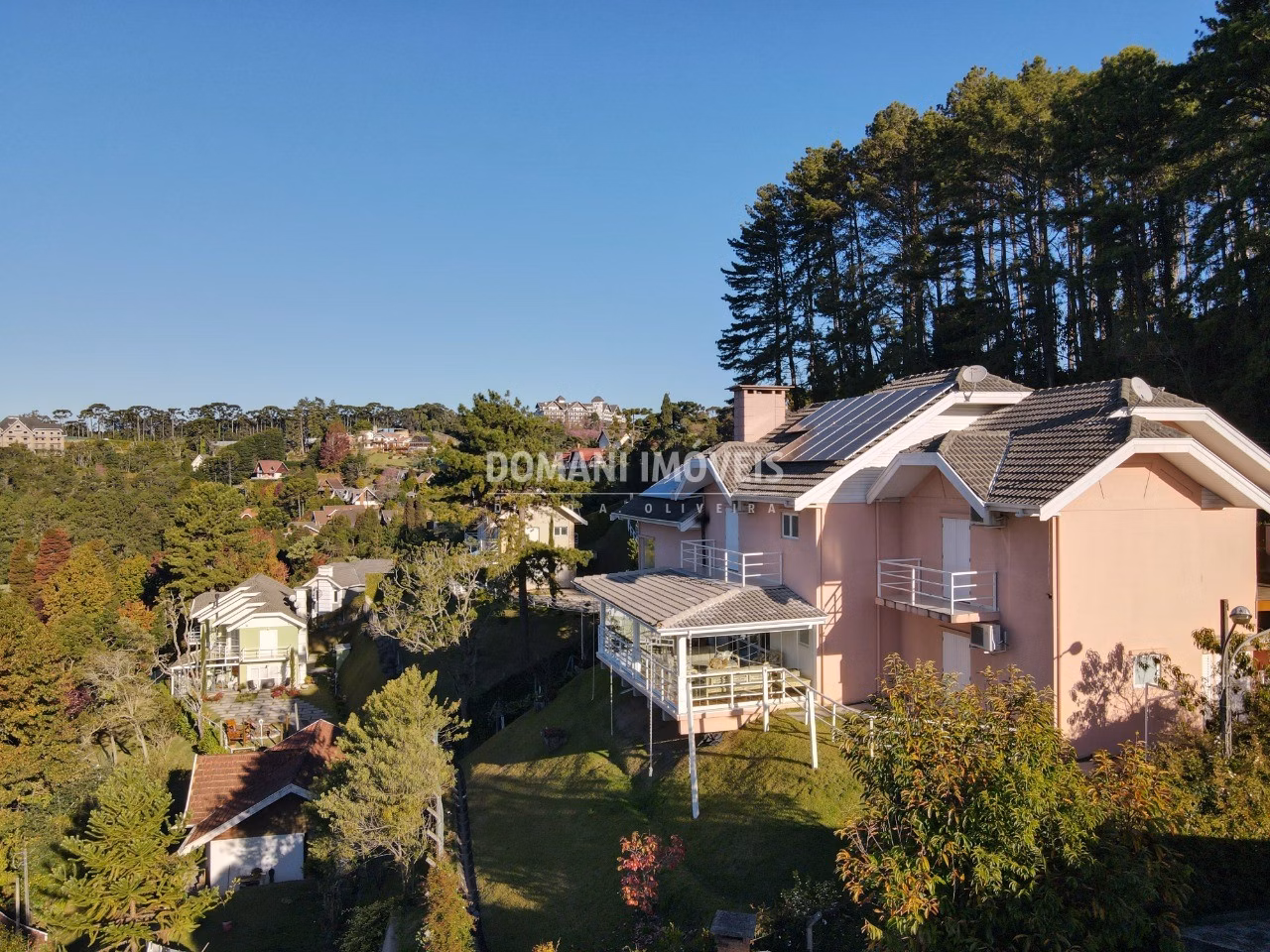 Casa de 1.070 m² em Campos do Jordão, SP