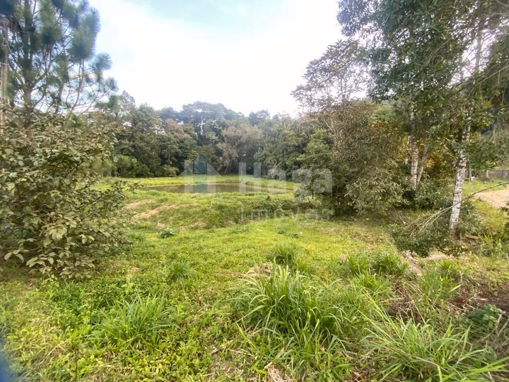 Terreno de 3.500 m² em Nova Trento, SC