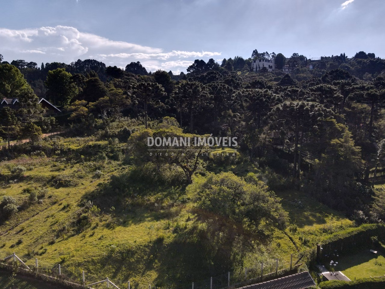 Terreno de 6.080 m² em Campos do Jordão, SP