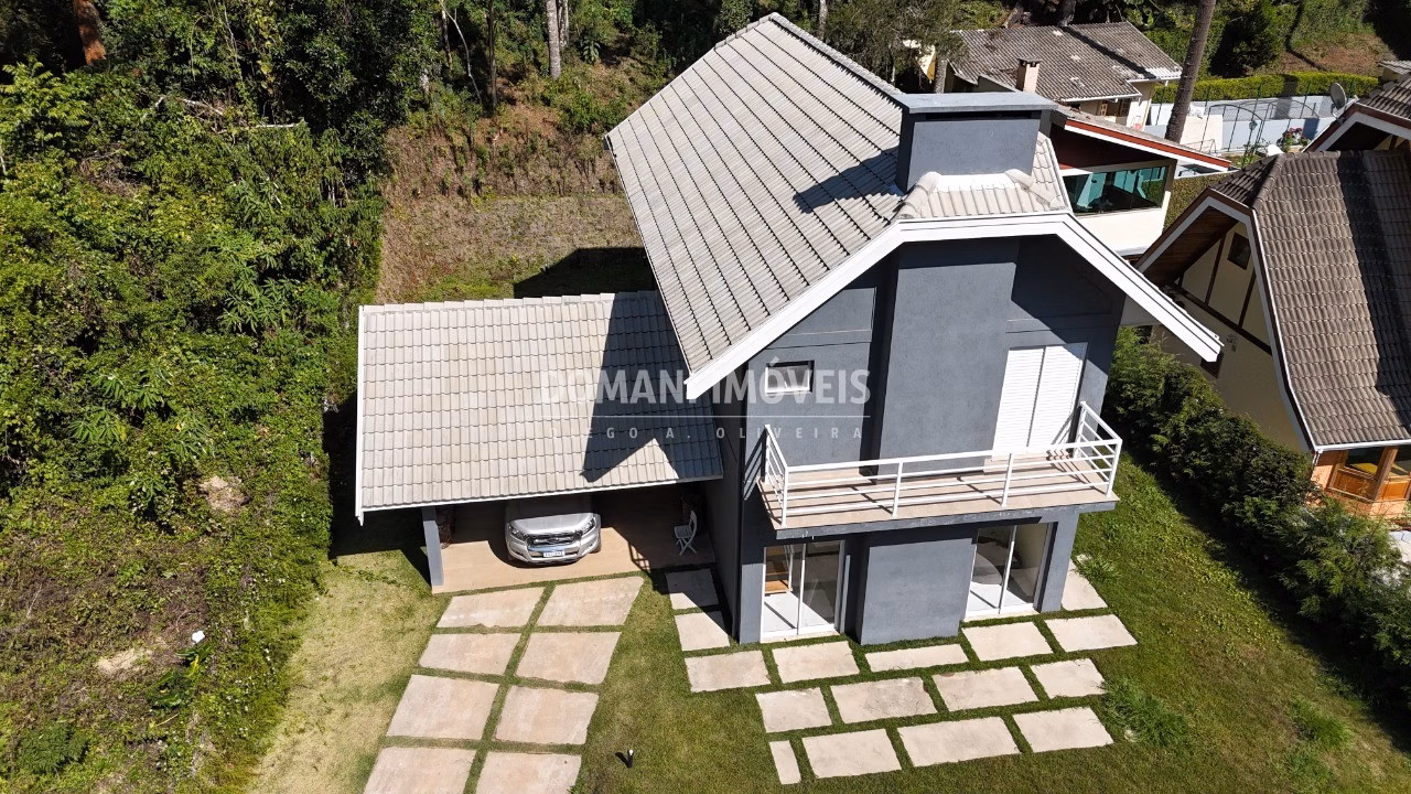 Casa de 1.090 m² em Campos do Jordão, SP