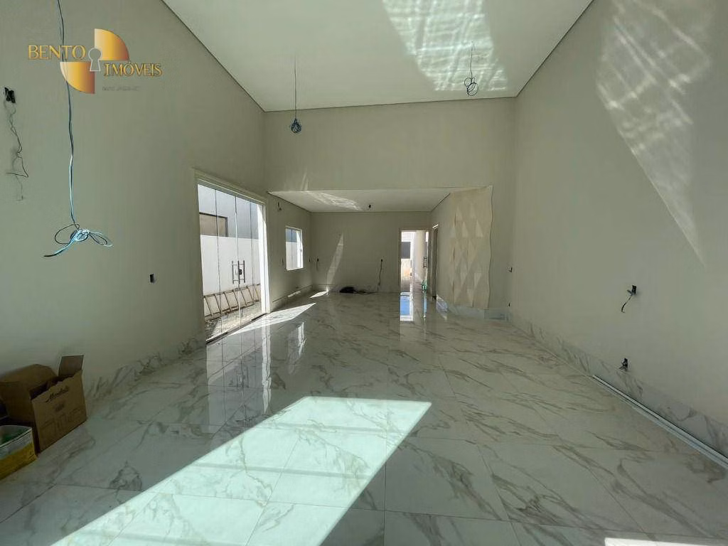 Casa de 375 m² em Cuiabá, MT