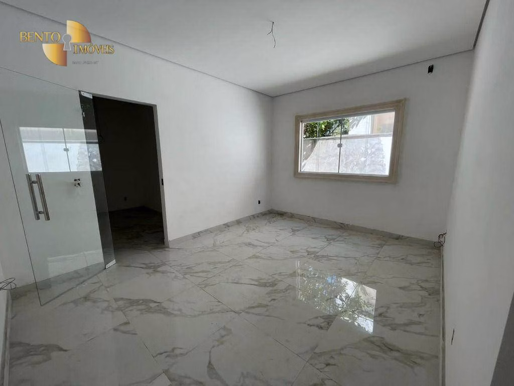 Casa de 375 m² em Cuiabá, MT
