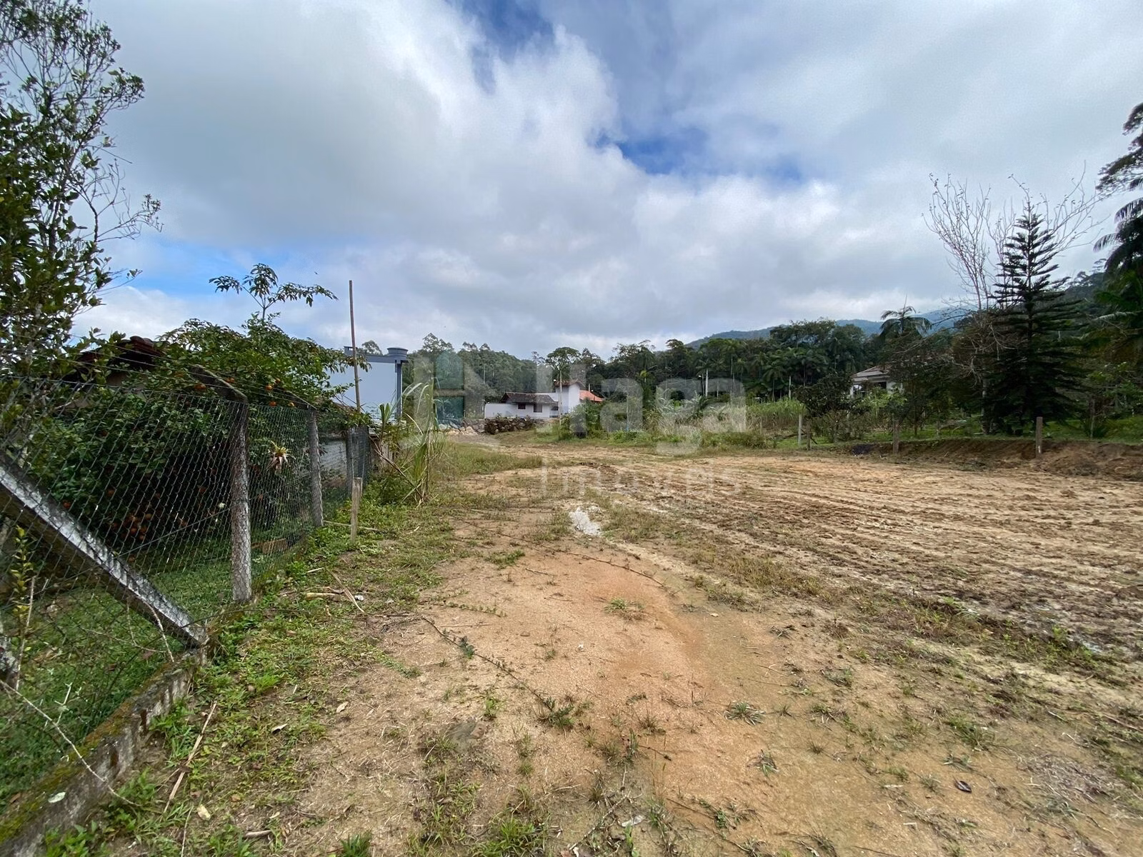 Terreno de 9.110 m² em Guabiruba, SC