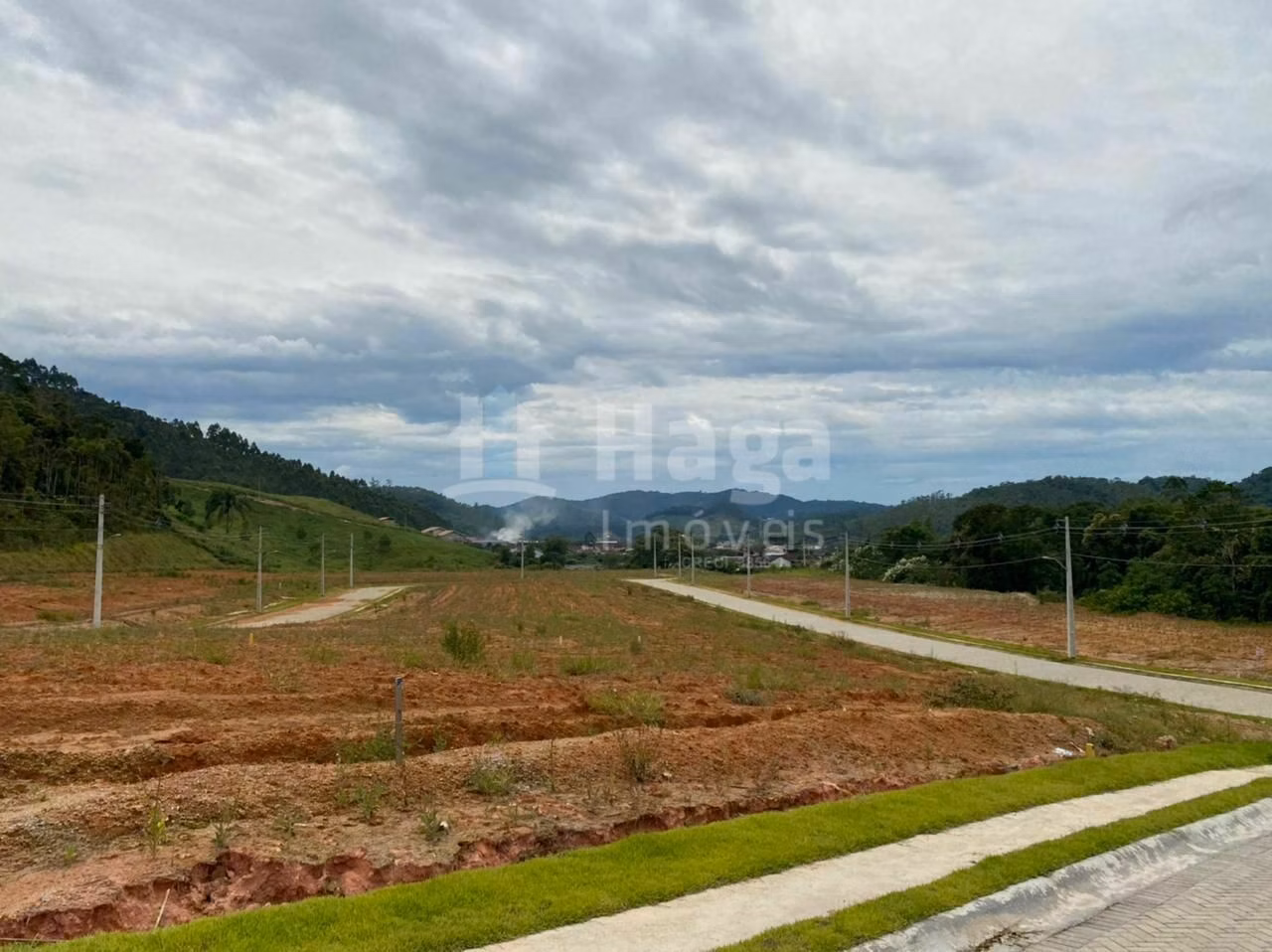 Terreno de 280 m² em Brusque, SC