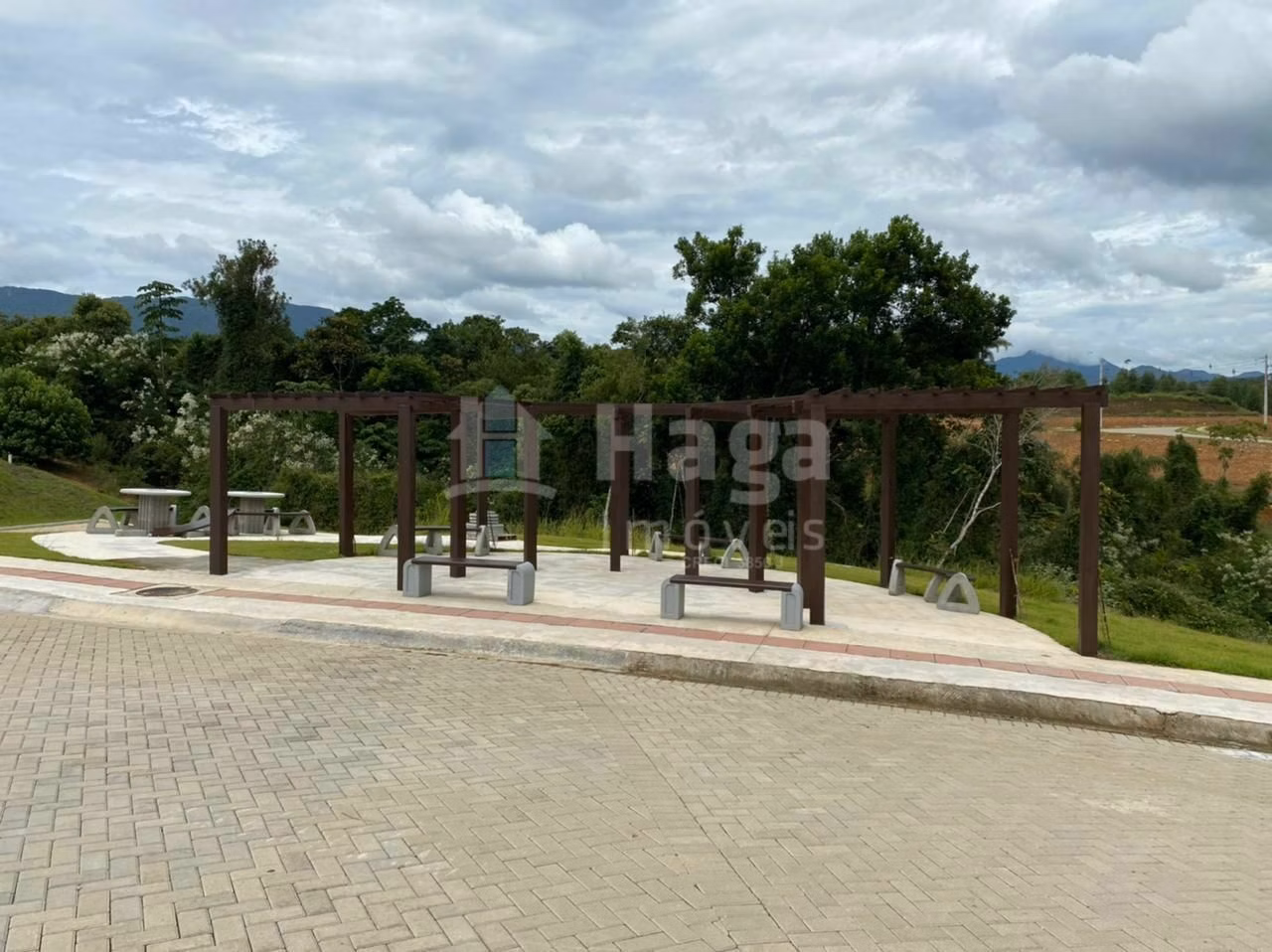 Terreno de 280 m² em Brusque, SC