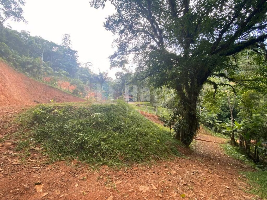 Terreno de 3.800 m² em Canelinha, SC