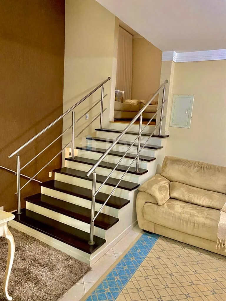 Casa de 1.253 m² em Brusque, SC
