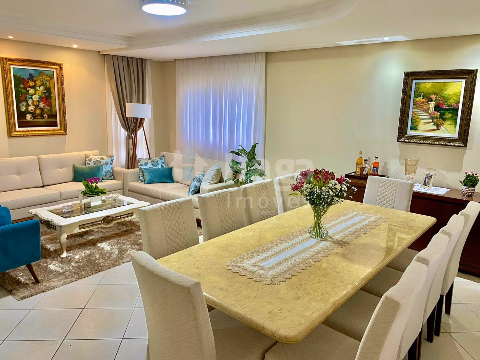 Casa de 1.253 m² em Brusque, SC