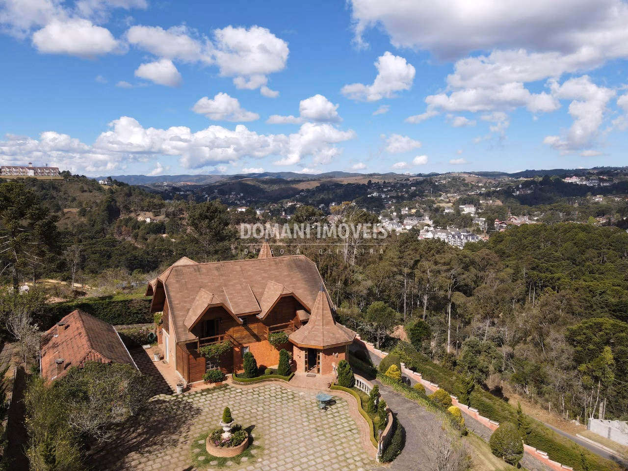 House of 1,460 m² in Campos do Jordão, SP, Brazil
