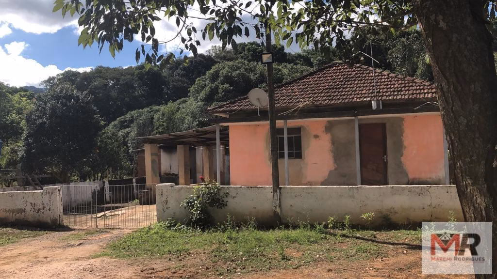 Sítio de 2 ha em Estiva, MG