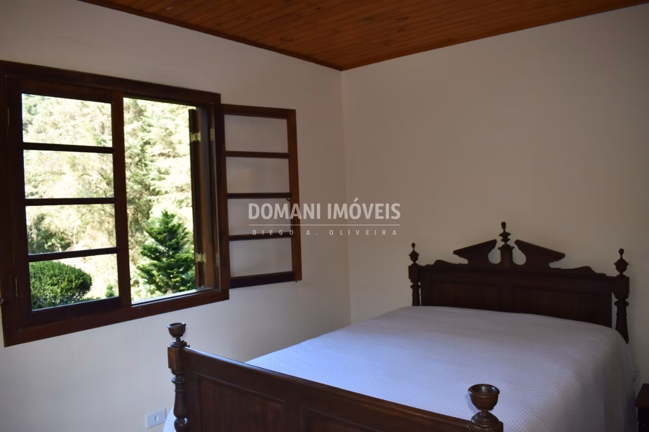 Casa de 2,000 m² em Campos do Jordão, SP