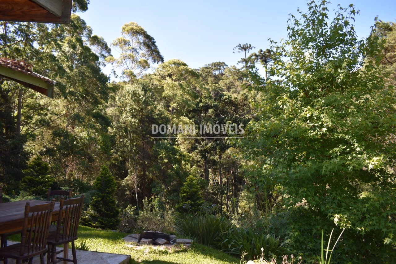 Casa de 2,000 m² em Campos do Jordão, SP