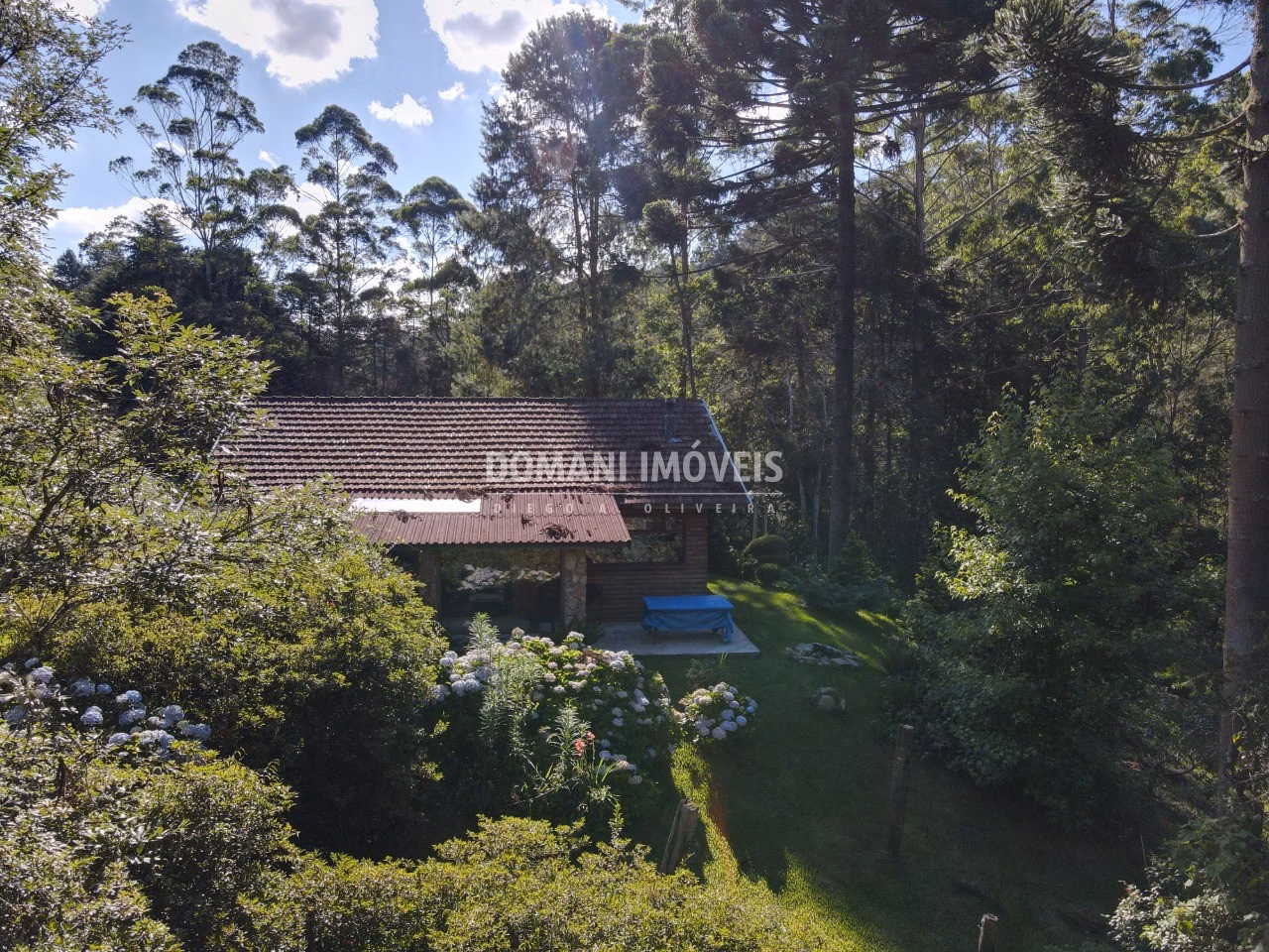 Casa de 2,000 m² em Campos do Jordão, SP