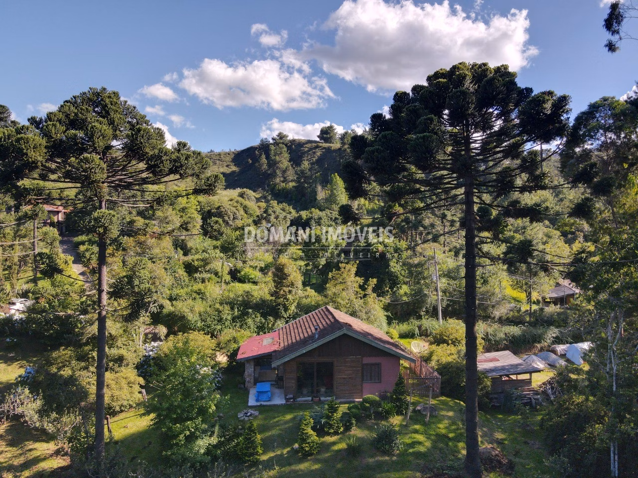 Casa de 2,000 m² em Campos do Jordão, SP