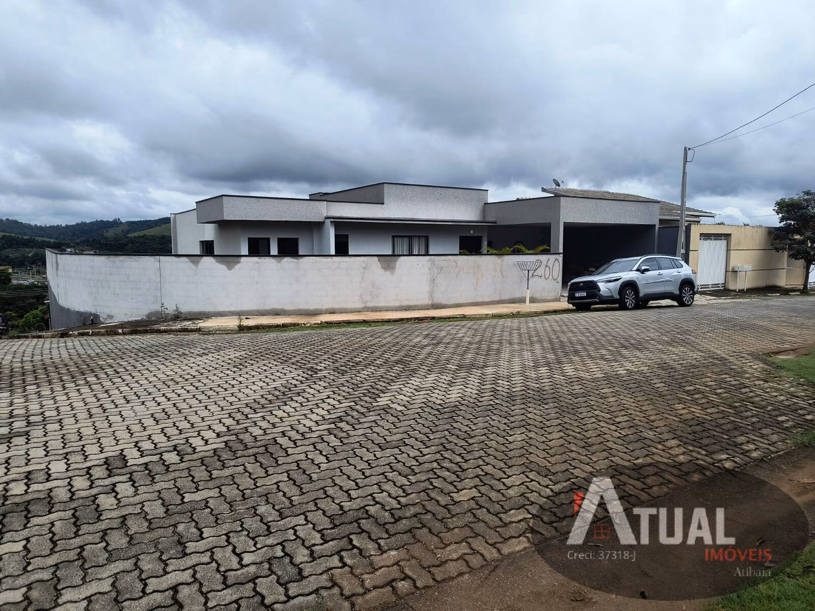 Casa de 657 m² em Atibaia, SP