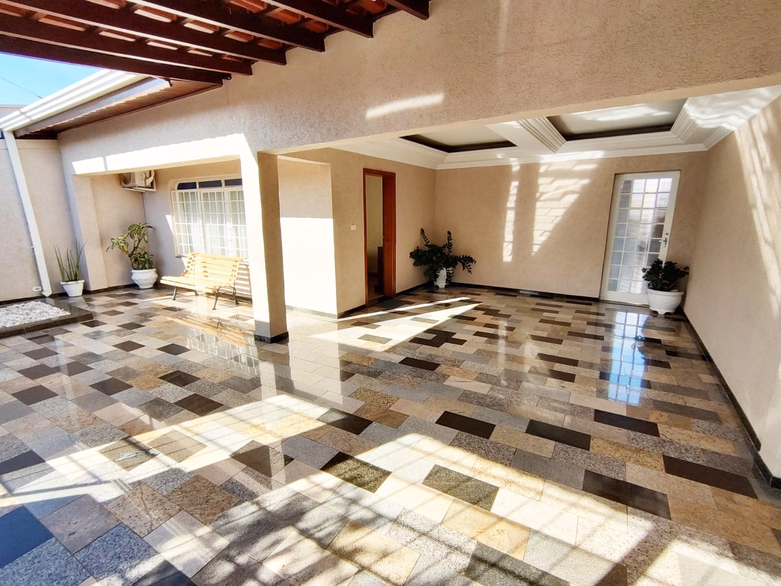 House of 250 m² in Santa Bárbara d'Oeste, SP, Brazil