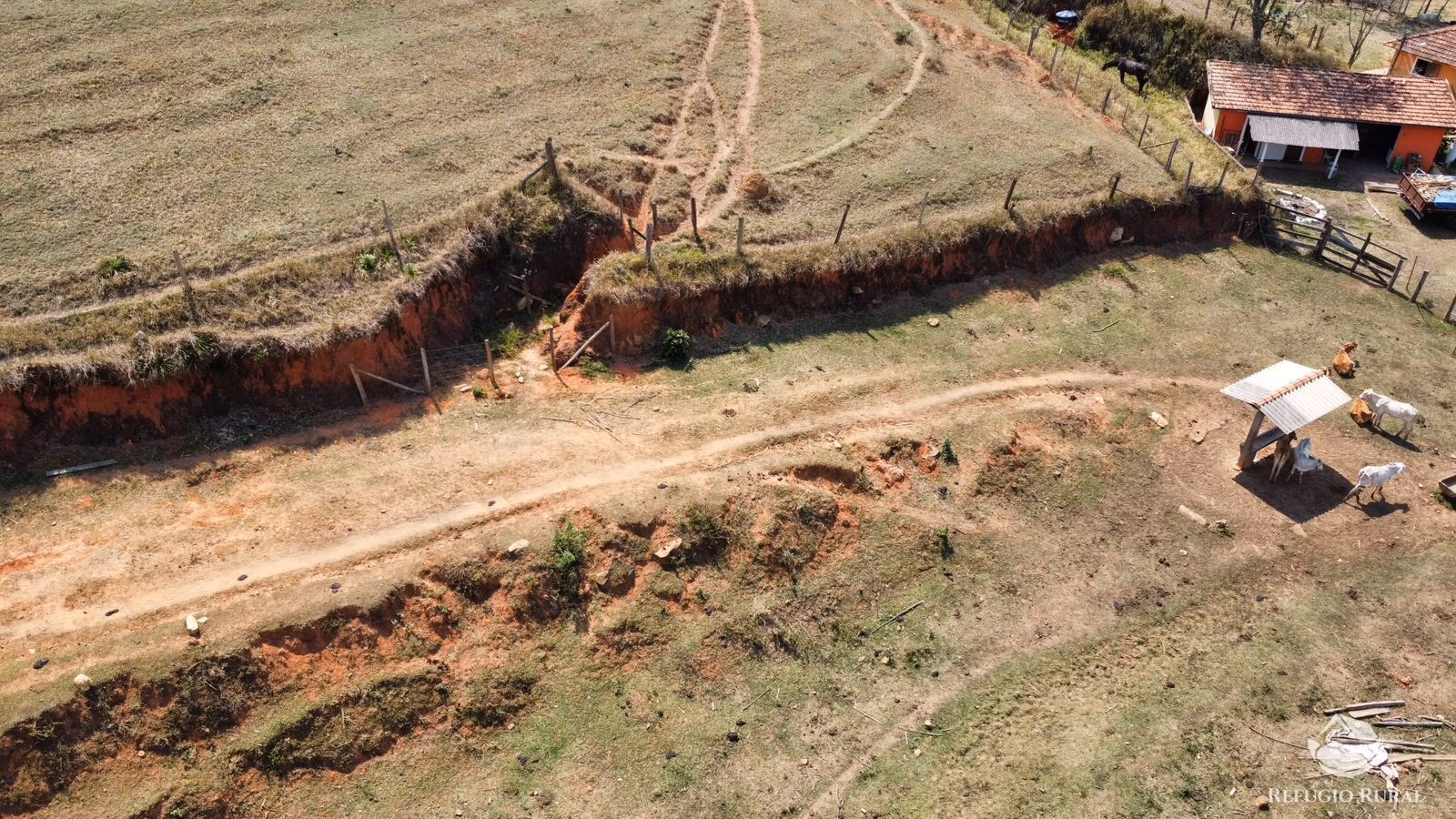 Sítio de 36 ha em Santa Branca, SP