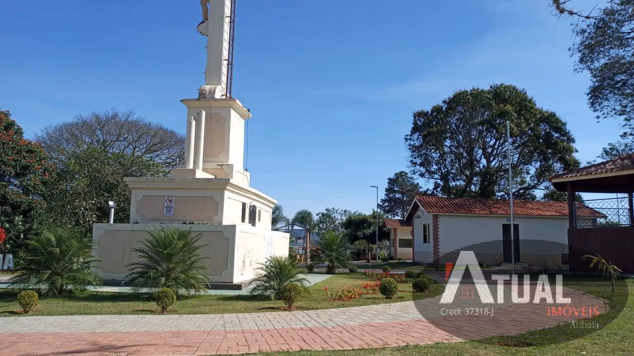 Terreno de 700 m² em Piracaia, SP